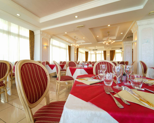 media.Fotogallery-09-hotel-rimini-ristorante-panoramico-vista-mare