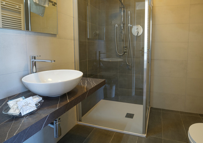 media.Slide-bagno-02-Hotel-Imperial-Beach-Rimini